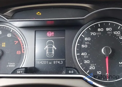 2013 Audi A4 2.0T Premium z USA, uszkodzony, nr VIN WAUBFAFL4DN017131